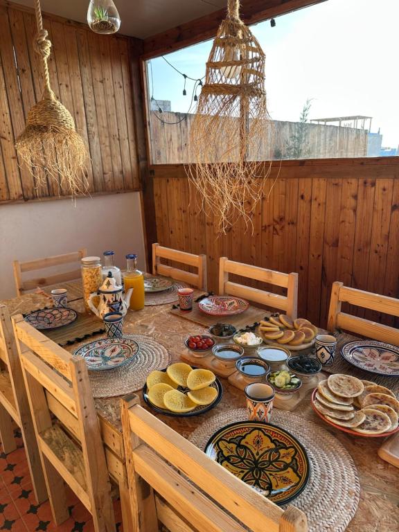 Macro-led breakfast at MatnWave BJJ surf camp hostel, Taghazout, Morocco